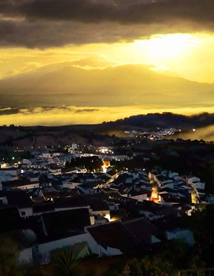 Ferienwohnung La Hacienda De Don Luis Jimena De La Frontera Exterior foto